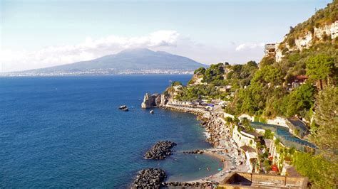 Scopri le migliori Agenzie di Viaggio a Castellammare di Stabia